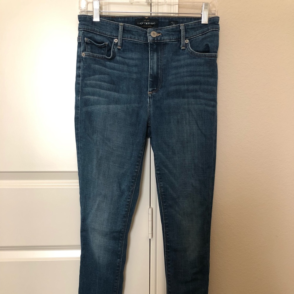 Lucky brand Bridgette skinny jeans- size 4/27